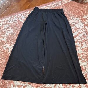 Vuori Wide-Leg Track Pants